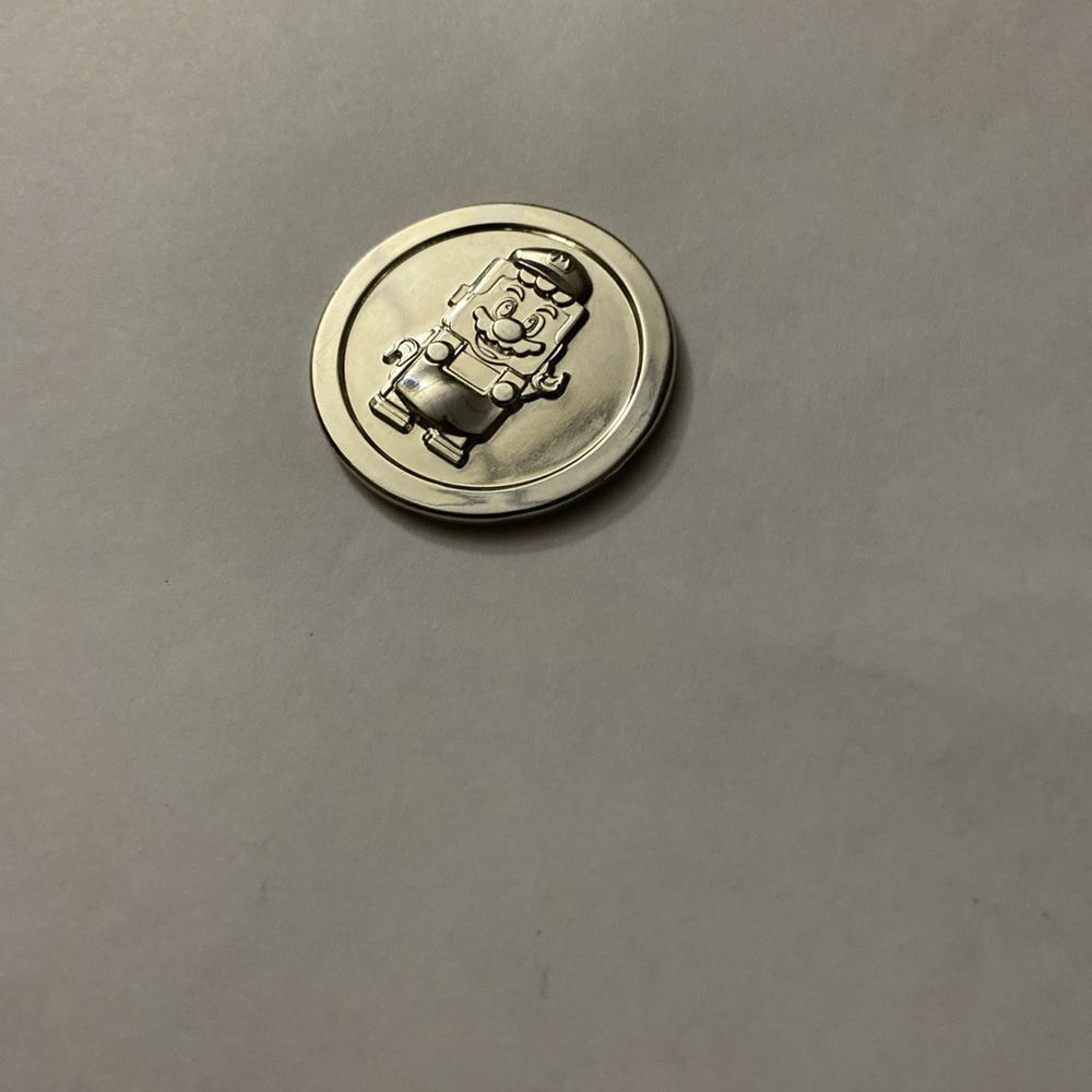 Lego Super Mario Sliver Coin Limited edition